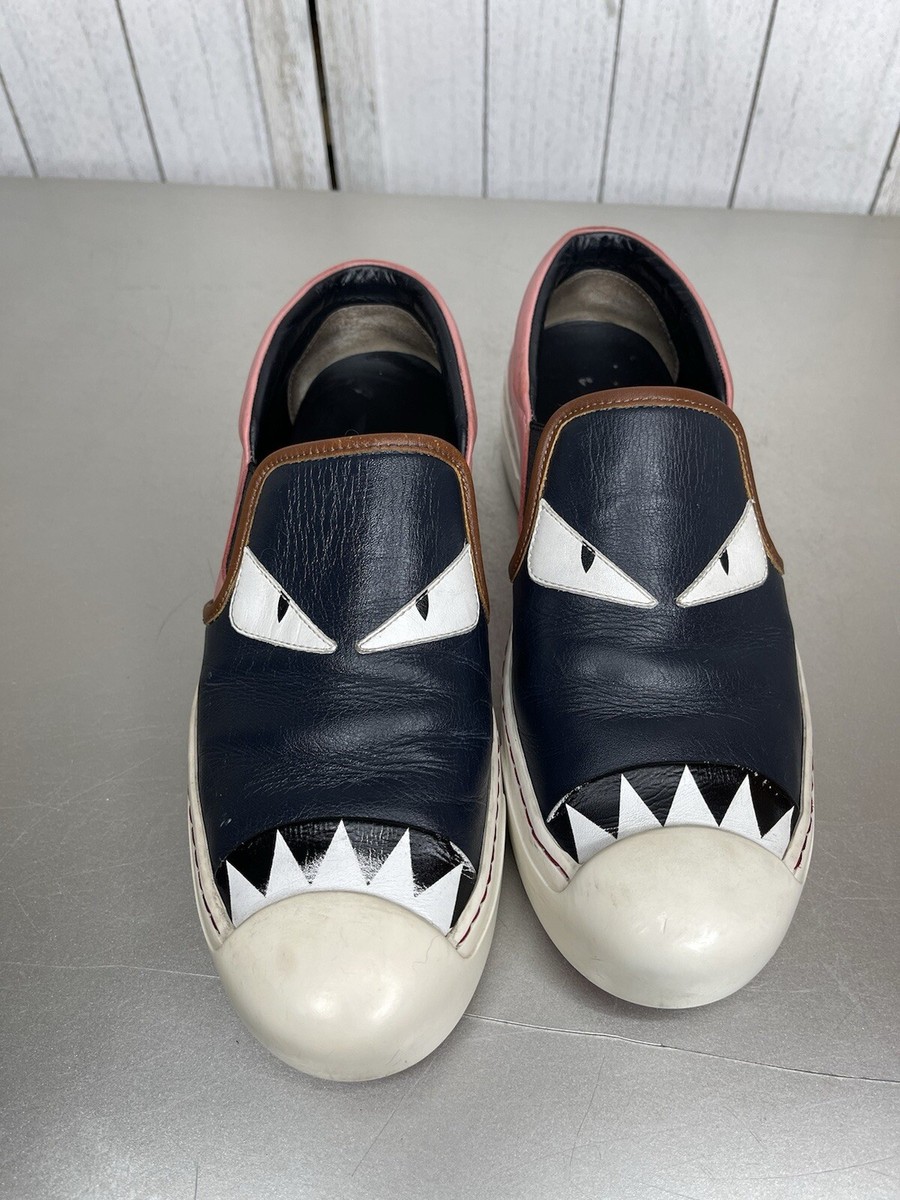 FENDI モンスターパンプス 38 Fendi Monster Eyes Slip On Sneakers Size 38.5 Pink Navy Blue