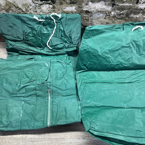 Vintage Rain suit Size XL Rainsuit Camo Green Vinyl Parka Open Box - Picture 3 of 4