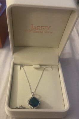 Jared s 10k Gold Diamond Emerald Necklace