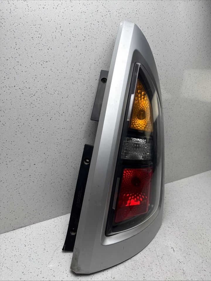 Luz trasera halógena izquierda OEM 2014 2015 2016 2017 2018 2019 Kia Soul LH Foto 2 de 4