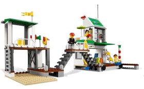 LEGO CITY 4644 Marina Retired Set/Beach/Surfing/Scuba Diver/Windsurf
