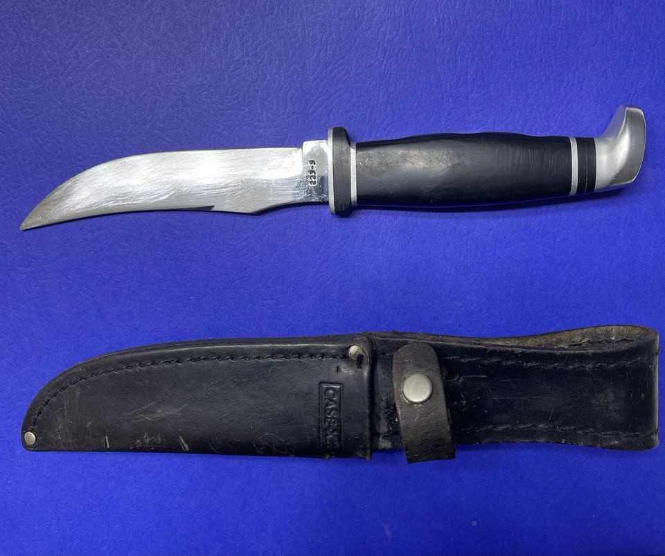 Vintage CASE • XX USA (1965-1980) Fixed Blade Knife with Original Leather Sheath - Image 3 of 4