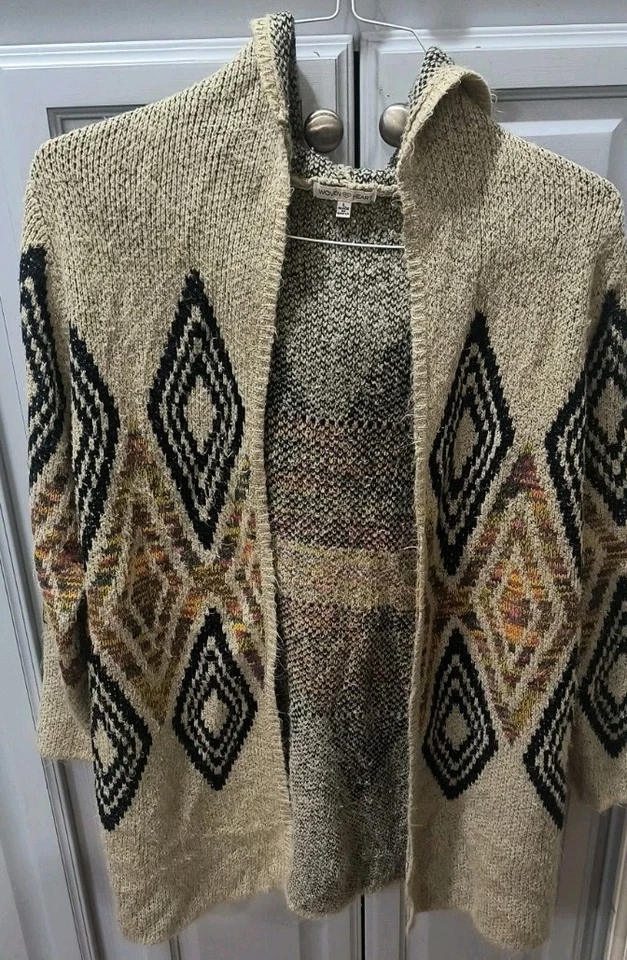 Women's Large Aztec Print South Western Hooded Cardigan Woven Heart Sweater  - Image 2 of 4