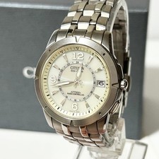 CITIZEN Attesa H110-T009425 Radio-Controlled Eco-Drive Watch 33 mm 16.5 cm Wrist