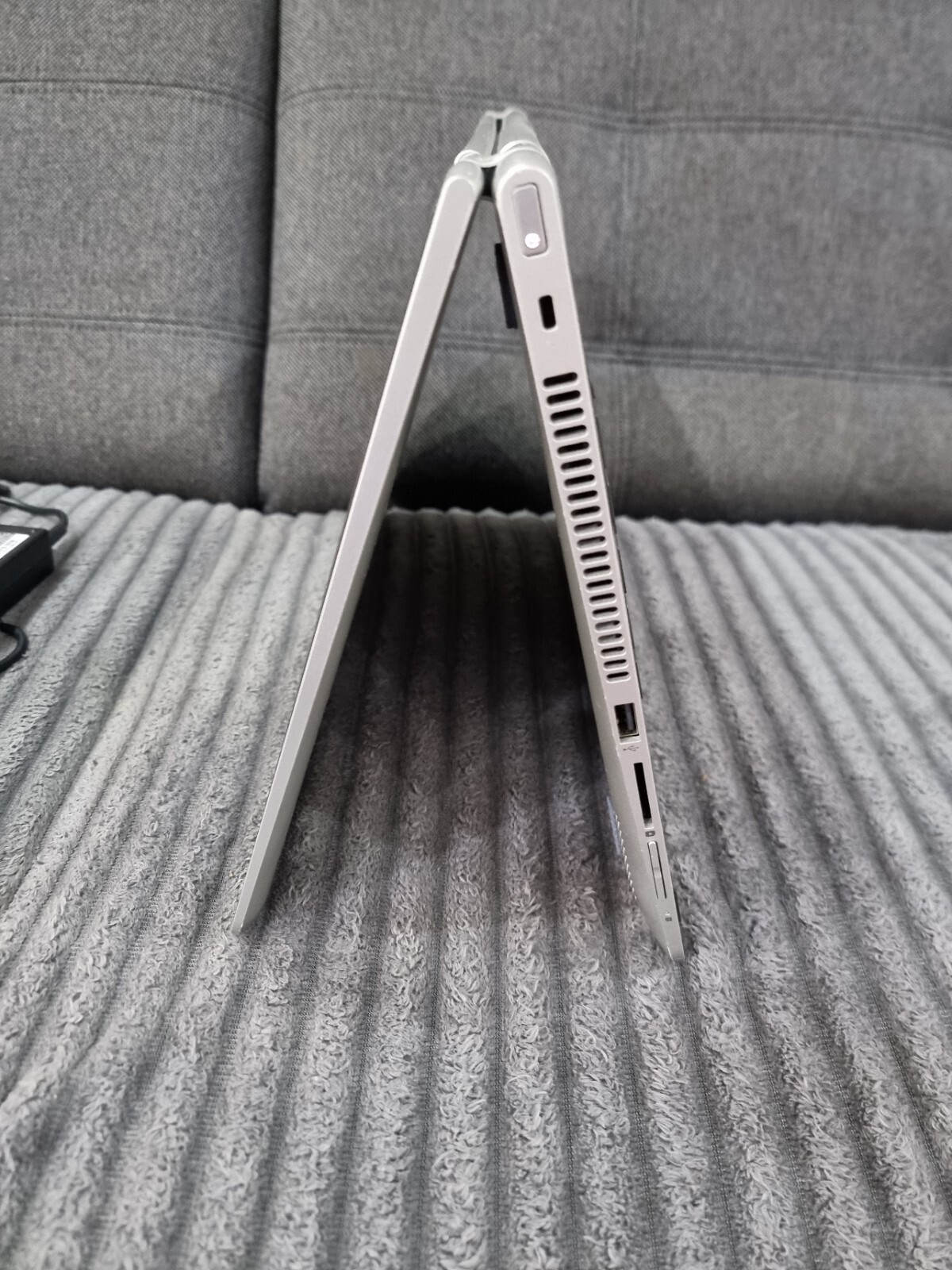 H1045 Hp Pavilion X360 15-bk056 15.6" FHD Touch Pentium 2.11Ghz 128gb 4GB Win 10 - Picture 17 of 24