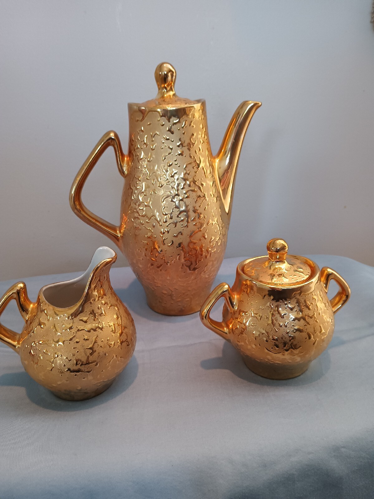Vintage 1950's Kingwood Ceramics Hand Decorated 22k Gold Coffee Cream Sugar Set eBay