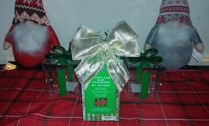 BATH & BODY WORKS "CASHMERE SNOWFLAKES!" 3 PIECE GIFT SET WITH HANDMADE BOW