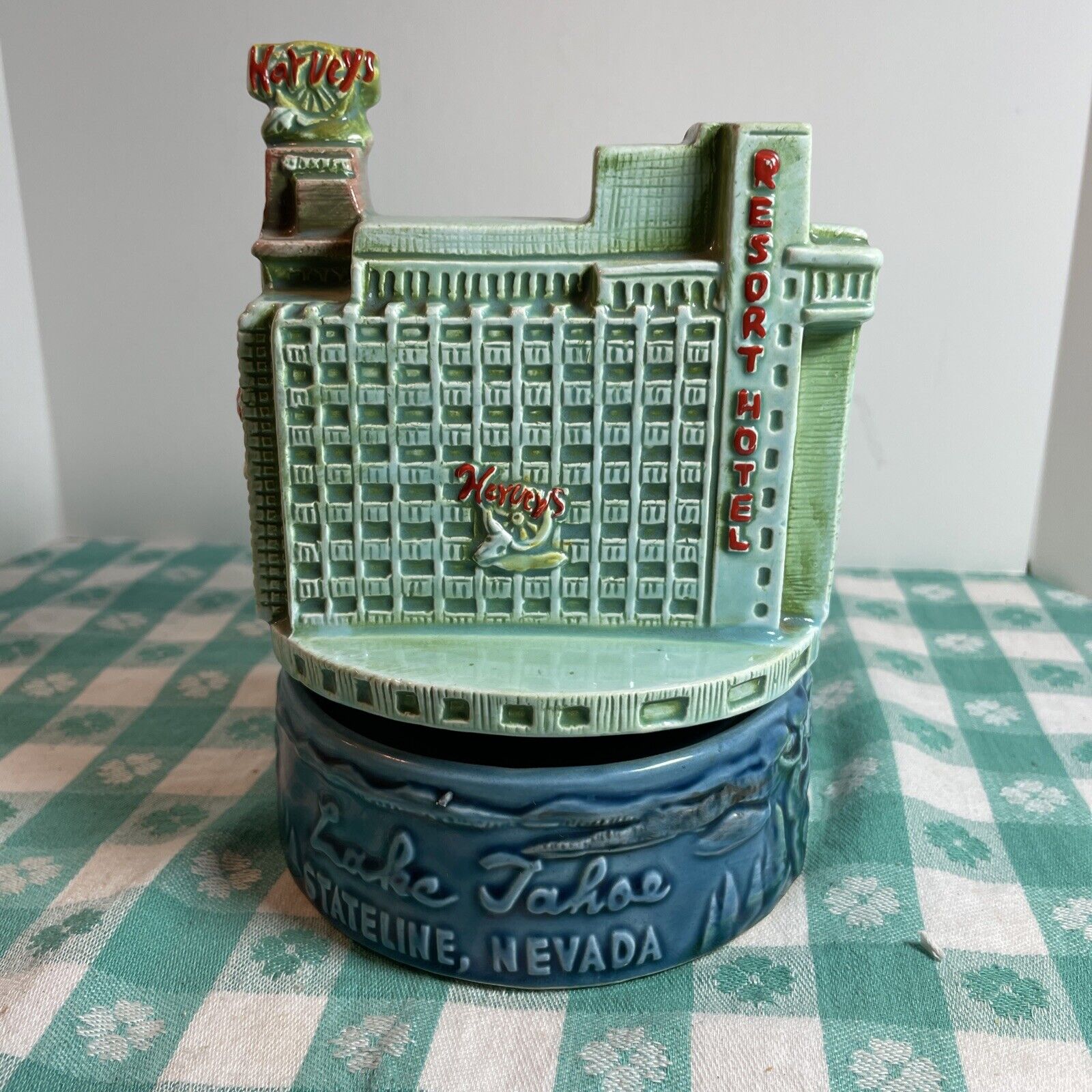 Vintage ceramic Harvey's Resort Hotel Lake Tahoe State Line Nevada Music Box 