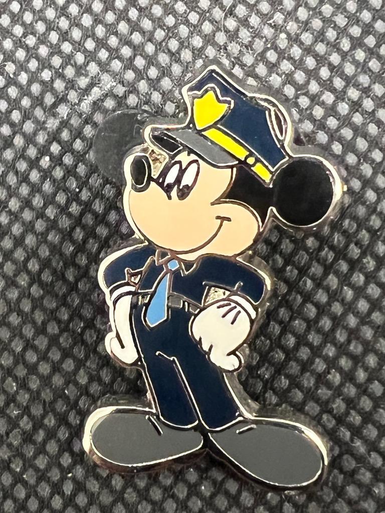 ミッキーマウス Mickey Mouse 警察官 セキュリティー フィギュア