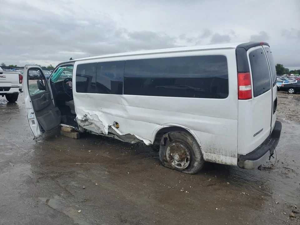 Used Automatic Transmission Assembly fits: 2020 Chevrolet Express 3500 van AT 6. - Image 4 of 4