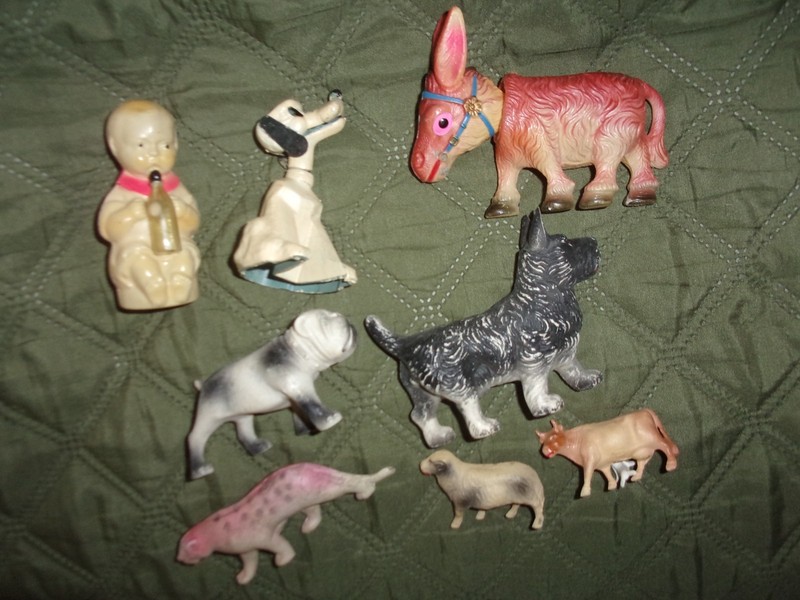 8 VINTAGE CELLULOID TOYS: ANIMALS AND BABY - 2 NODDERS