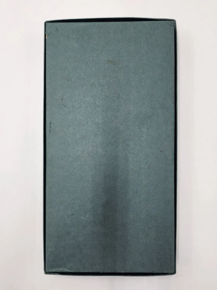 VINTAGE SCRABBLE FOREIGN EDITION RUSSIAN NEW NEVER USED SELCHOW & RIGHTER - Image 2 of 4