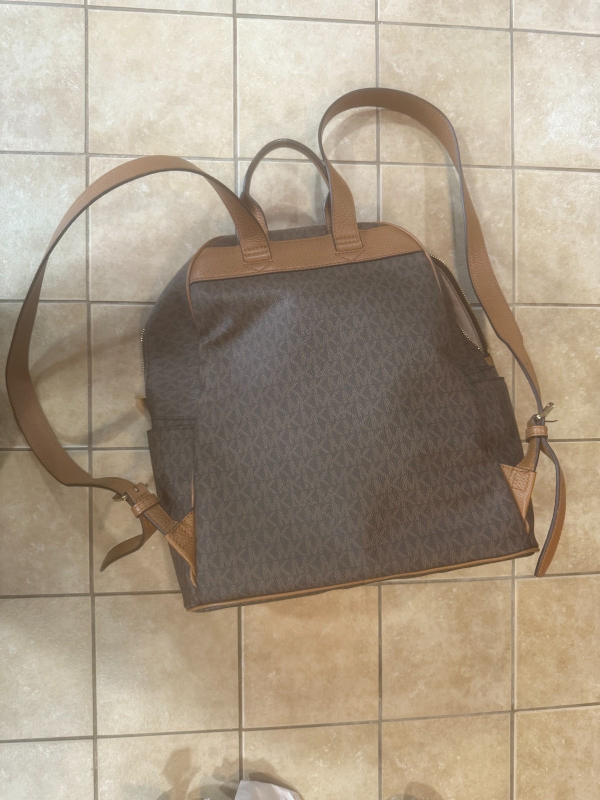 Michael Kors back pack - image 5