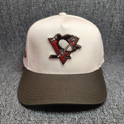 Mitchell & Ness Pittsburgh Penguins Retro Snapback White Olive One Size