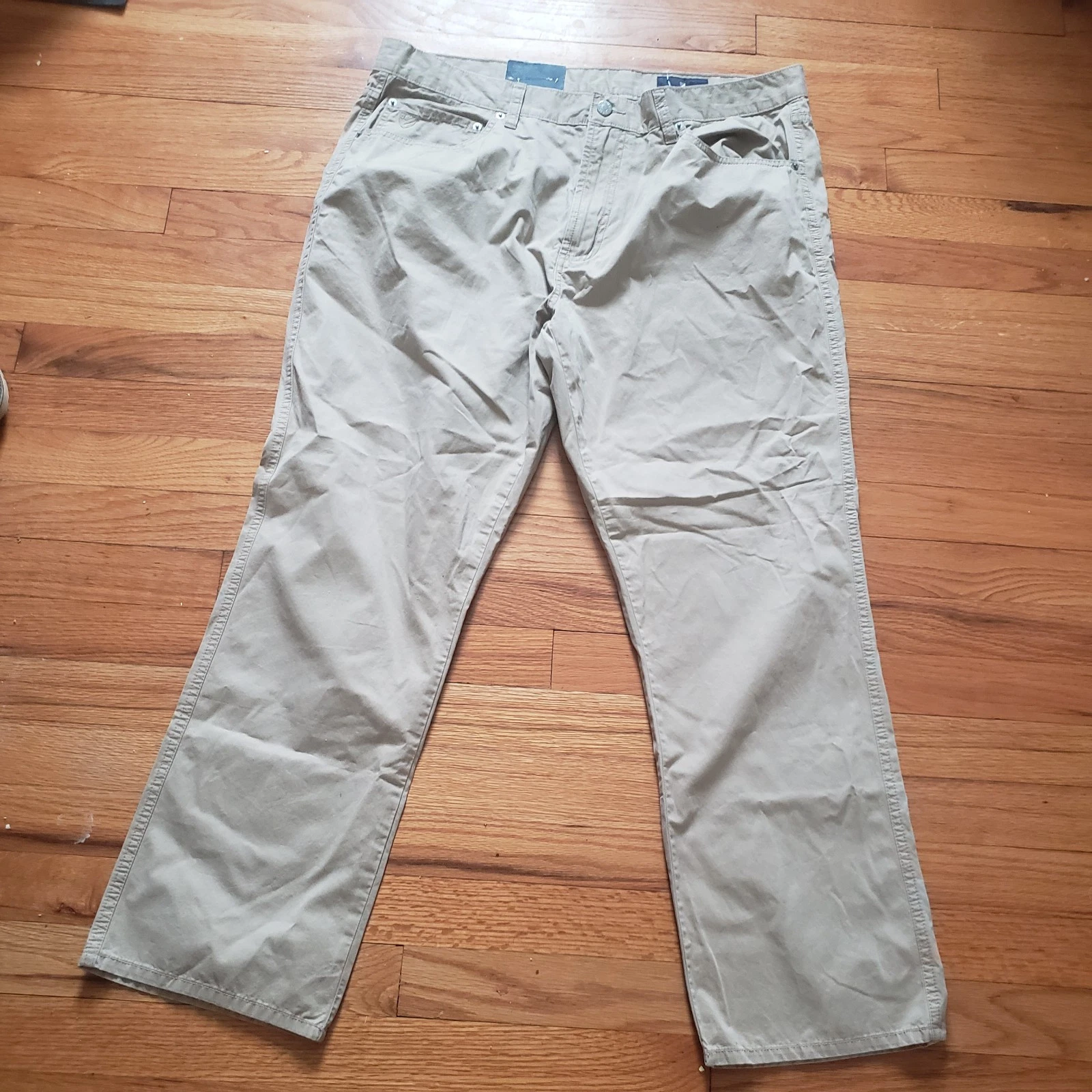 Cremieux men's pants, 38×29 (38 ×28) Beige Lightweight Casual Pants NWT