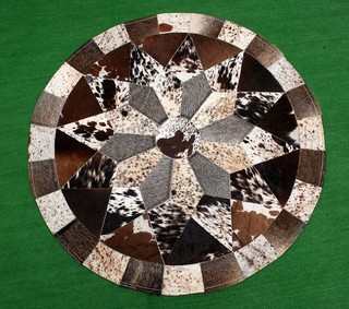 Cowhide Round Patchwork Carpet Handmade Cowhide Carpet (36"x36") Home Décor 365