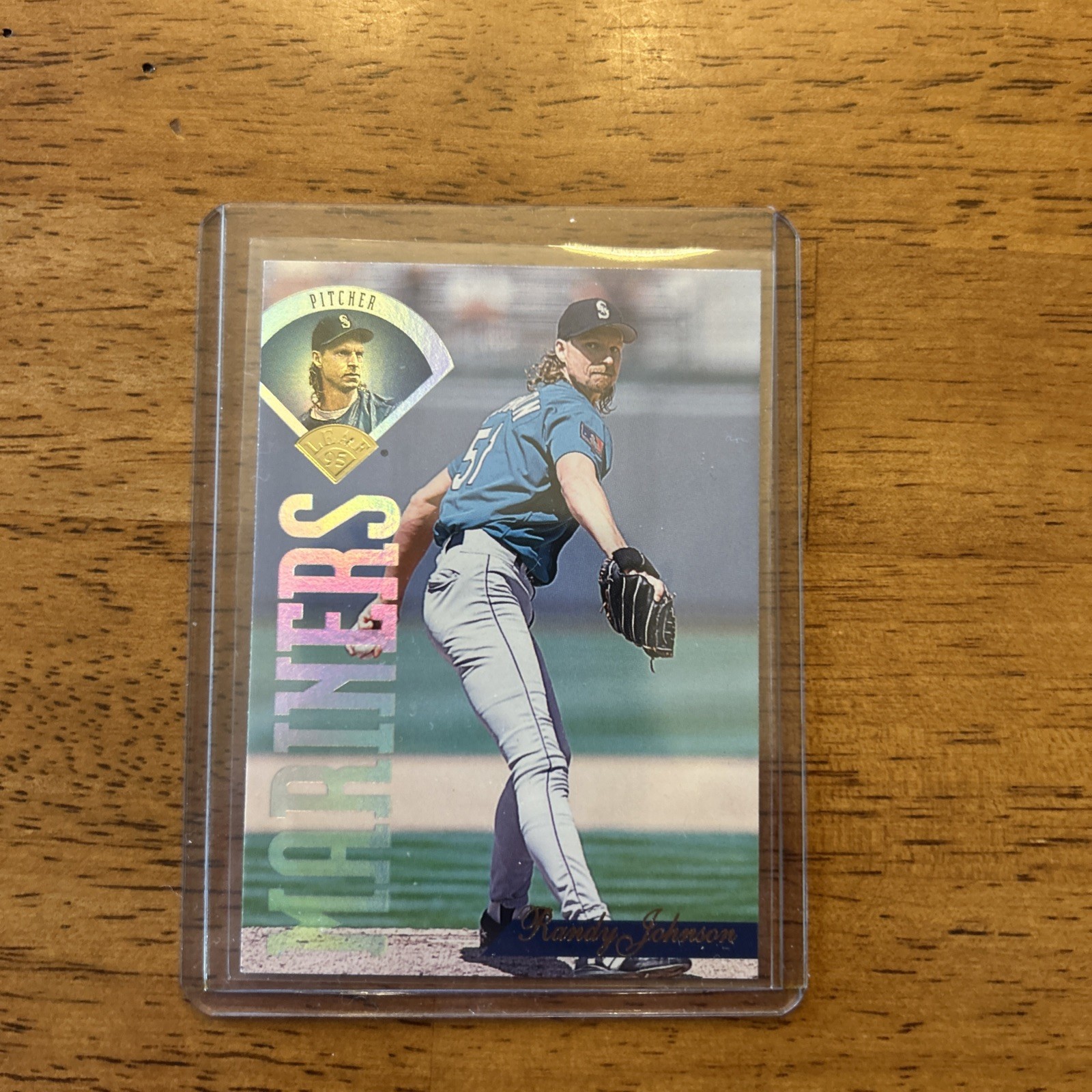 1995 Leaf Randy Johnson #244 Gold Leaf And Signature