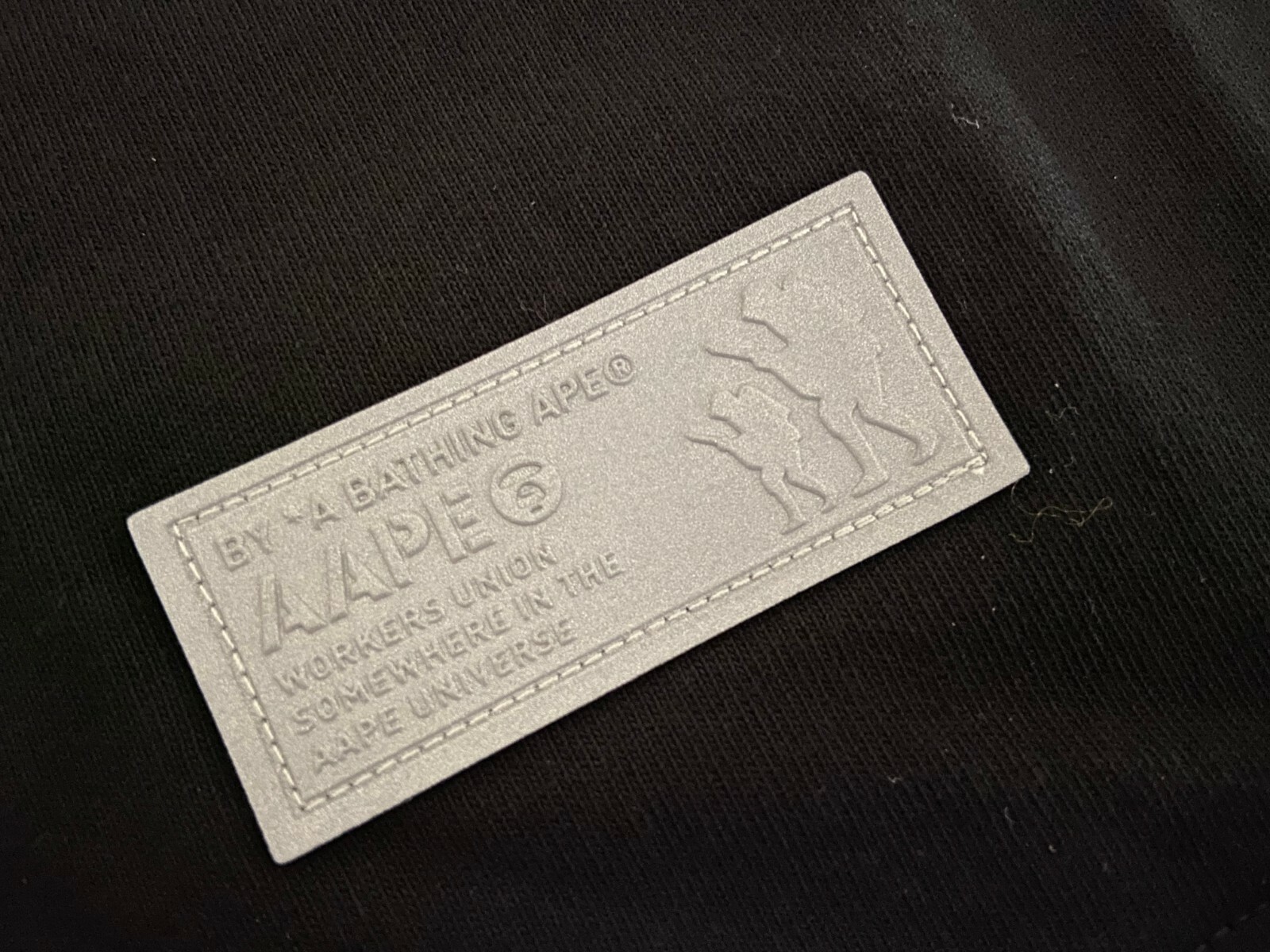 AAPE BY A BATHING APE BLACK GRAPHIC T SHIRT SIZE M-L BNWT thumbnail 7