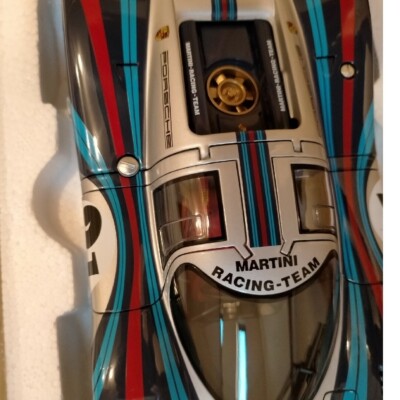 ミニカー AUTOart1/18 PORSCHE917LONGTAIL MARTINI AUTOart Millenium Porsche 917 Long Tail Martini Racing #21 1