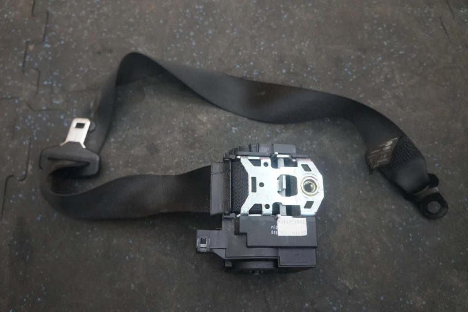 Front Left Driver Seat Belt Retractor Black C2P25147PVJ OEM Jaguar XK XKR 07-15 - Image 2 of 4