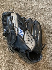 Easton 12  Clarity 12 Black FastPitch Baseball Glove Leather Palm RHT