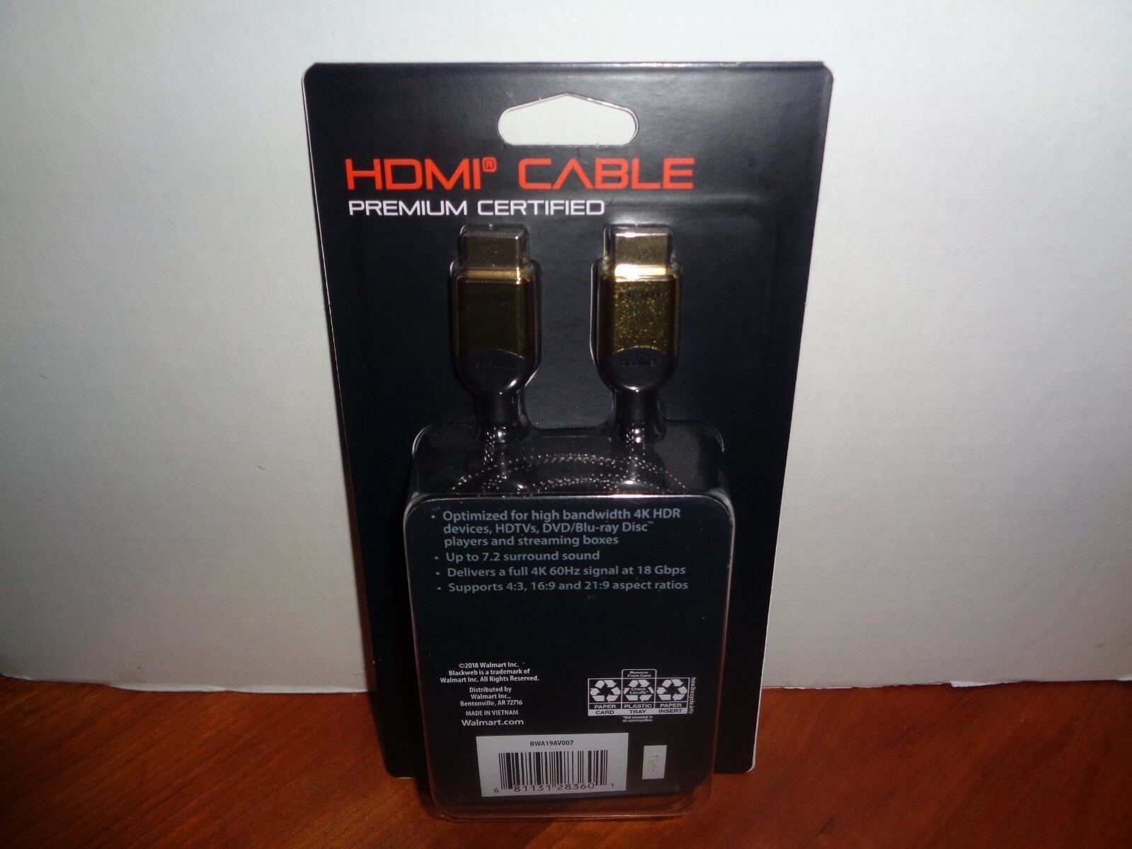 Blackweb 4K HDR Ultra HD Gold 60Hz 18 Gbps 6 feet Premium High Speed HDMI Cable
