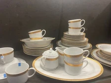 Gabbay Queen Victoria Dinner and Salad Set 33 PC + 6 Spares + 3 Freebies