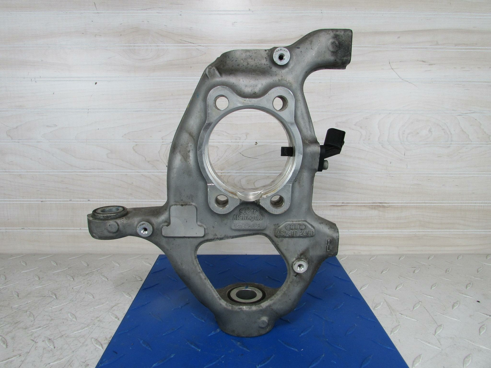 2017 2018 Audi R8 - OEM LH Left Front Steering Knuckle Suspension 4S0407245B