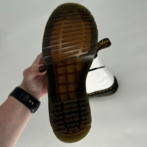 Stivali casual Dr. Martens donna 5 1460 bianchi mono pelle verniciata stringati - Foto 9 di 10