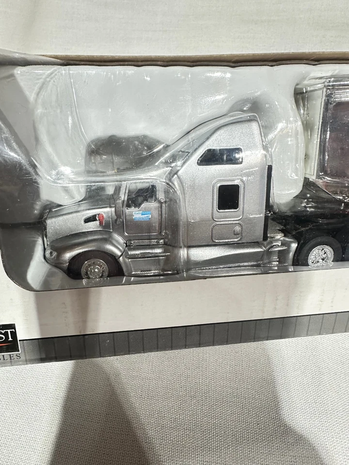 Case IH Ride The Lightning Pulling Tractor Kenworth Semi By SpecCast 1/64th - Image 4 of 4