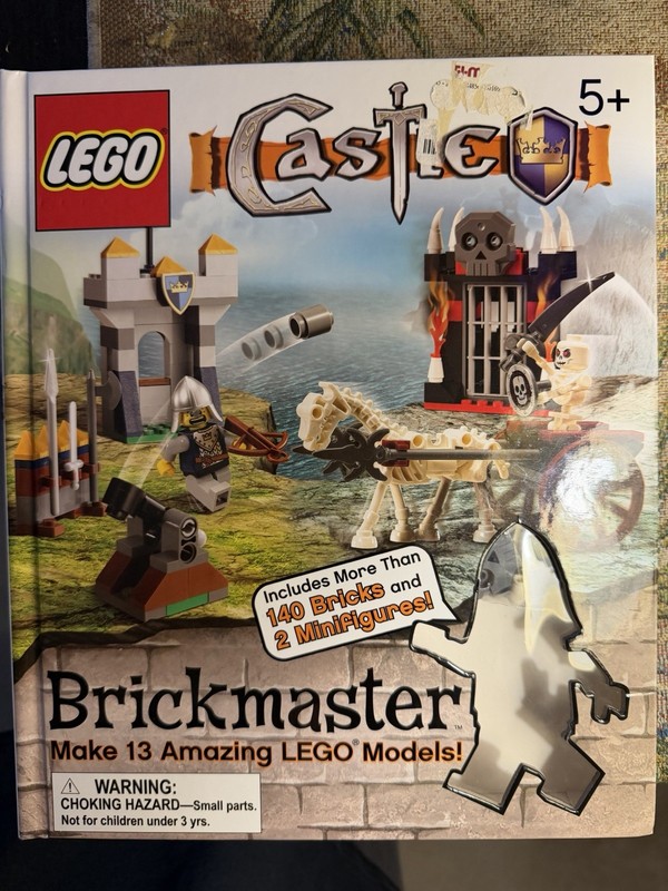 Lego Castle Brickmaster DK Book Set Complete w/ Book Builds 13 Models 2 Figs
