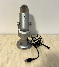 Blue Yeti USB Condenser Microphone Silver w/ Stand, Mute Headphone Jack