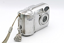 Nikon coolpix 5600 digital camera - Spares & Repairs - Y2K Retro Vintage