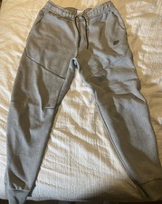 Nike Men s Gray Fleece Jogger Pants Cotton Blend Drawstring Zip Pocket Size G