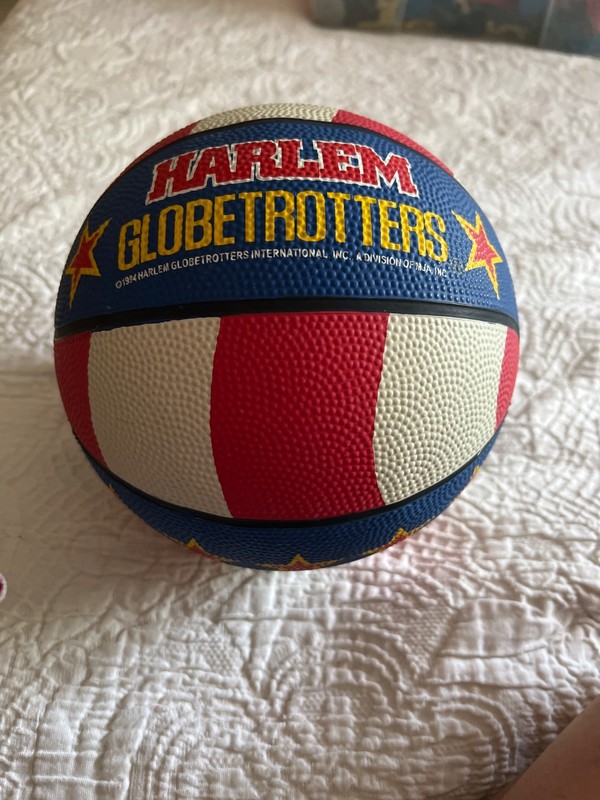 Vintage 1994 Harlem Globetrotters 80th Anniversary Baden Nice Condition Cpix
