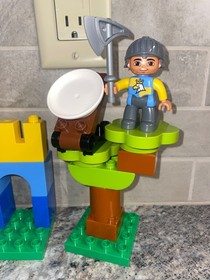 Lego Duplo 10569 Knight Blocks and Minifigure