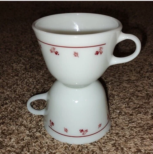 Vintage Set Of 2 Pyrex Milk Glass Burgundy Rose Coffee Mugs