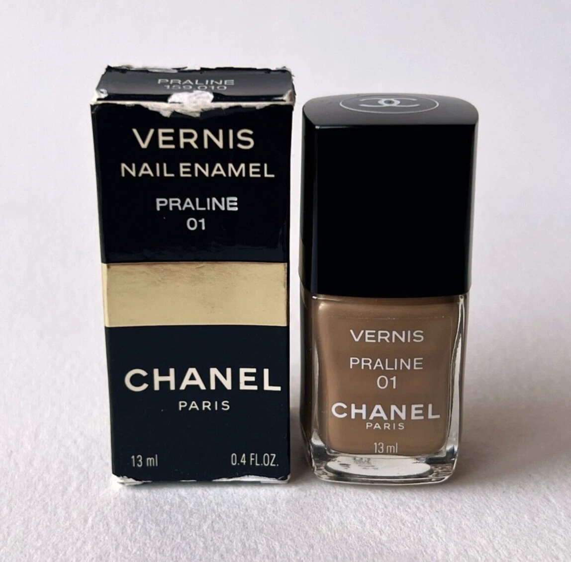 CHANEL Vernis Nail Polish 01 PRALINE