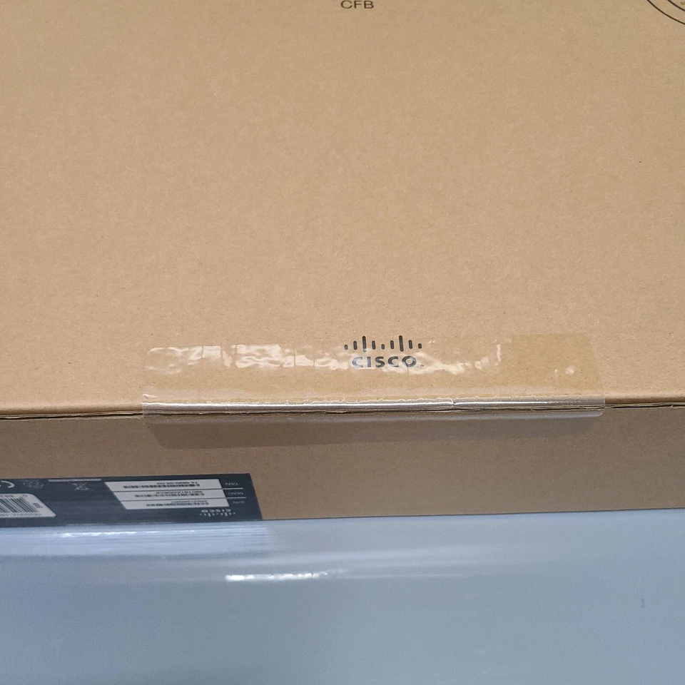 Cisco SG500X-48P-K9-G5 GB POE with 4-P 10-GB Stackable Managed Switch - Image 4 of 4