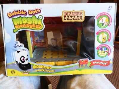2007 Bobble Bots Bizarre Bazaar Moshi Monsters Store New in Box with Shishi
