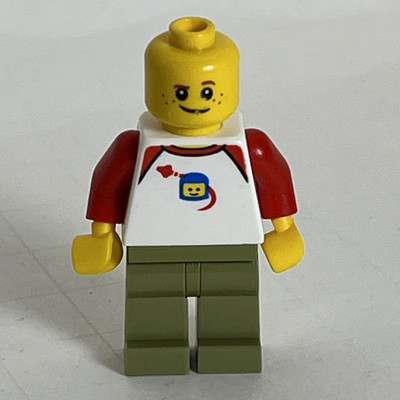 LEGO City Town Boy Smirk Grin SpaceMan T Shirt Poseable Freckles Green Legs