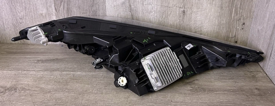 Chevrolet Corvette 2025 conjunto de faros LH lado del conductor LED OEM Foto 3 de 4