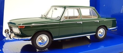 Model Car Group Maßstab 1:18 MCG18542 - 2000 BMW - dunkelgrün