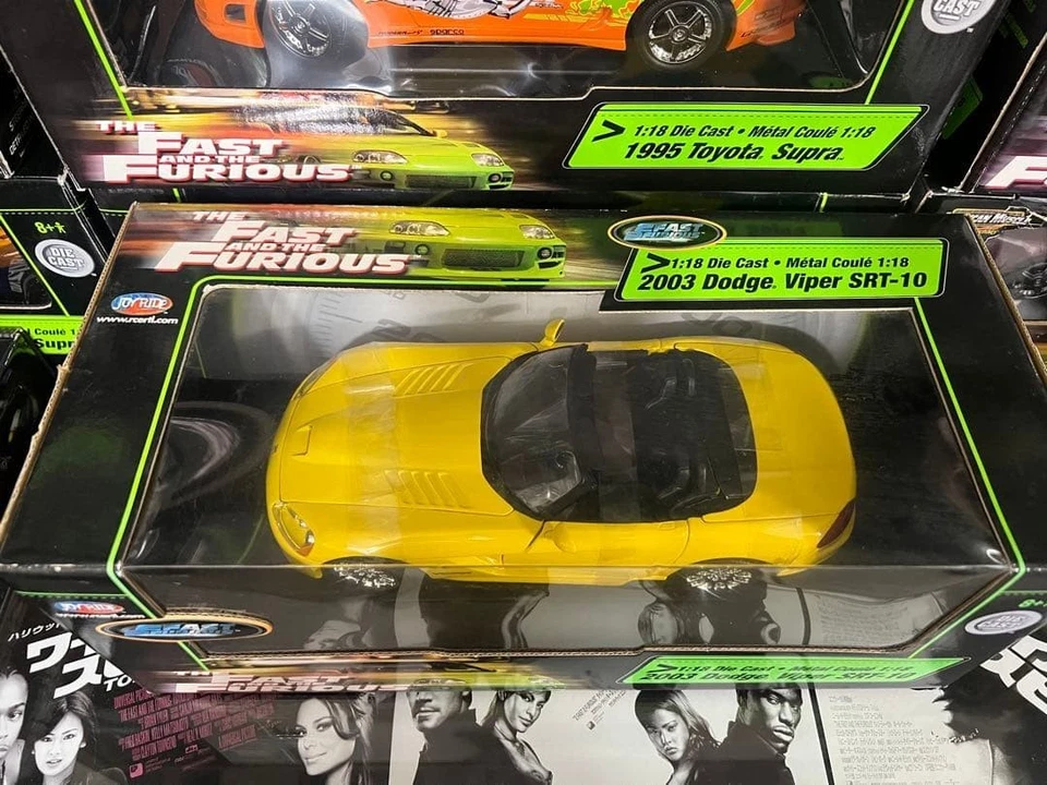 Fast and Furious 2003 Dodge Viper SRT-10 auto in scala 1/18 - Immagine 4 di 4
