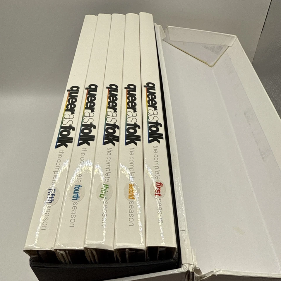 QUEER AS FOLK The Complete Series Seasons 1 - 5 Collectors Edition DVD Set RARE! - Image 4 of 4