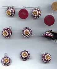 2 VINTAGE DYED BURGUNDY WOOD DECO MIRROR DESIGN BEADED 22mm. ROUND PENDANTS 1921