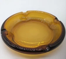 Vintage Round Amber Glass 70's Cigar Ashtray - 4 Slot Cigarettes. 6" Diameter.