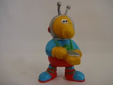 Figurka kolekcjonerska / Obcy buduje mur