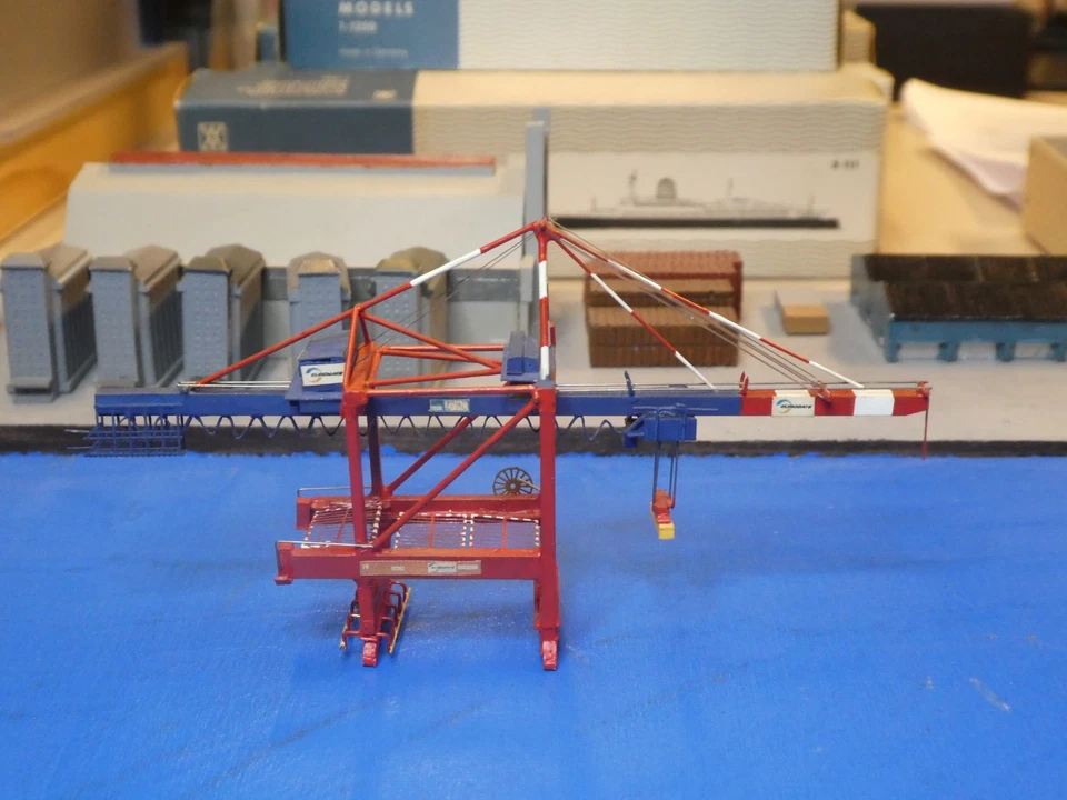 Containerbrücke, Arbeitsstellung (D) in 1:1250 Hersteller Besch