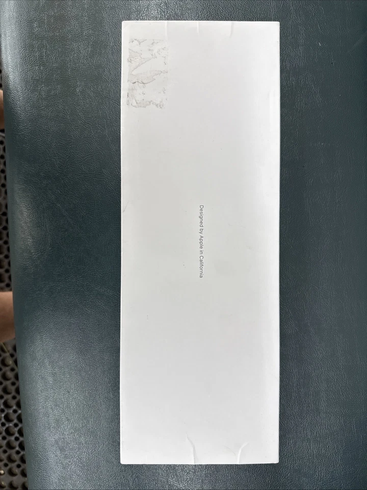 Apple Wireless Keyboard - Image 2 of 3